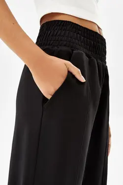 شلوار نخی Jogger Boks زنانه رنگ مشکی برشکا Bershka (ساخت اسپانیا)