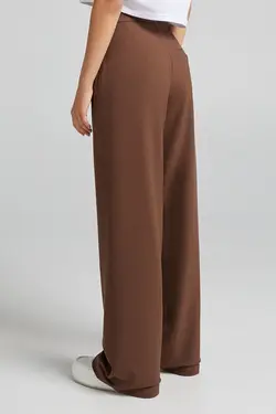 شلوار گشاد جیب دار زنانه رنگ قهوه ای برشکا Bershka (ساخت اسپانیا)