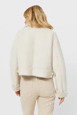 کت کوتاه رنگ اکرو زنانه از برند استرادیواریوس Stradivarius (ساخت اسپانیا)