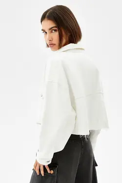 کت جین کوتاه برش دار زنانه رنگ سفید برشکا Bershka (ساخت اسپانیا)
