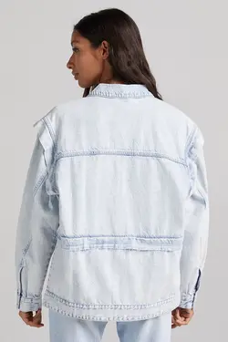 کت جین آستین جداشدنی زنانه رنگ آبی روشن برشکا Bershka (ساخت اسپانیا)