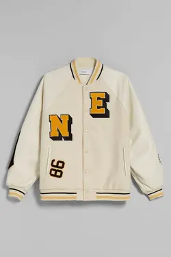 سویشرت کالج برش دار با آستین چرم مصنوعی زنانه رنگ سفید برشکا Bershka (ساخت اسپانیا)