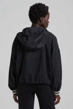 سویشرت کلاهدار زنانه رنگ مشکی برشکا Bershka (ساخت اسپانیا)