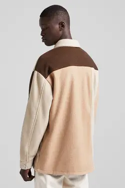 پیراهن پشمی نازک مردانه رنگ شتری برشکا Bershka (ساخت اسپانیا)