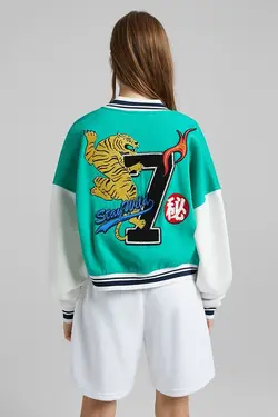 سویشرت بمب افکن چاپ شده زنانه رنگ سبز برشکا Bershka (ساخت اسپانیا)