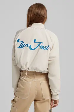 کاپشن بمب افکن مدل  Crop Fit زنانه رنگ کرم برشکا Bershka (ساخت اسپانیا)