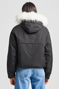 کاپشن پارکا کلاهدار با قطعات جداشدنی زنانه رنگ مشکی برشکا Bershka (ساخت اسپانیا)