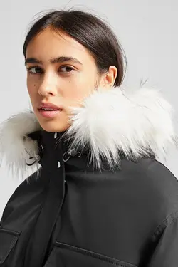 کاپشن پارکا کلاهدار با قطعات جداشدنی زنانه رنگ مشکی برشکا Bershka (ساخت اسپانیا)