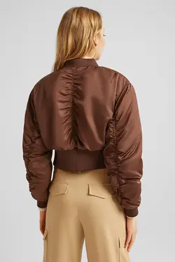 کت بمب افکن ساتن مدل Crop Fit زنانه رنگ قهوه ای برشکا Bershka (ساخت اسپانیا)