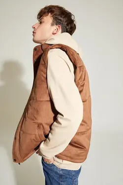 جلیقه بادی مردانه رنگ کاراملی مخملی یقه دار استایل خیابانی برند دفاکتو DeFacto (ساخت ترکیه)