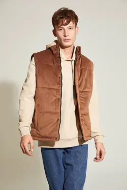 جلیقه بادی مردانه رنگ کاراملی مخملی یقه دار استایل خیابانی برند دفاکتو DeFacto (ساخت ترکیه)