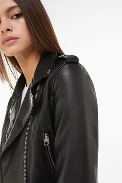ژاکت بایکر زنانه چرم مصنوعی رنگ مشکی برشکا Bershka (ساخت اسپانیا)