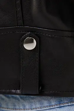 ژاکت بایکر زنانه چرم مصنوعی رنگ مشکی برشکا Bershka (ساخت اسپانیا)