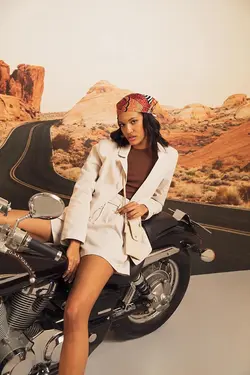 کت کوتاه کتانی زنانه کرم دفاکتو DeFacto (ساخت ترکیه)