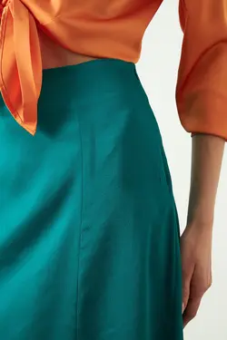 دامن بلند ساده کلوشدار ساتن زنانه گاستو Gusto (ساخت ترکیه)