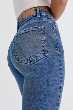 شلوار جین زنانه مام استایل فیت پول اند بیر Pull & Bear (ساخت اسپانیا)