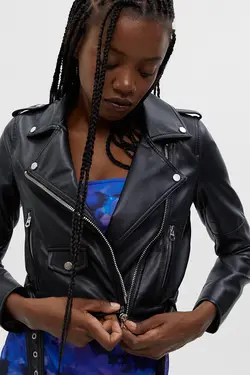 کت زنانه چرم کوتاه پول اند بیر Pull & Bear (ساخت اسپانیا)