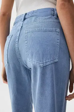 شلوار جین زنانه مام استایل راسته پول اند بیر Pull & Bear (ساخت اسپانیا)
