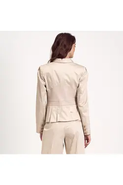 کت کرمی جلو دکمه ای مدل کوتاه آستین بلند زنانه دسا Desa (ساخت ترکیه)