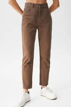 شلوار جین زنانه مام استایل فیت قهوه ای پول اند بیر Pull & Bear (ساخت اسپانیا)
