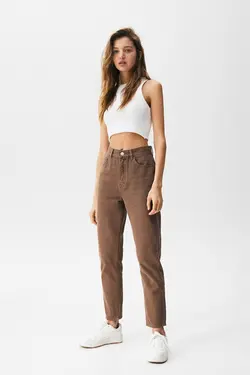 شلوار جین زنانه مام استایل فیت قهوه ای پول اند بیر Pull & Bear (ساخت اسپانیا)