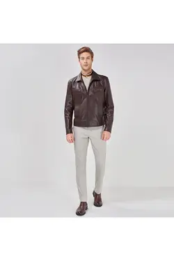 کت چرم قهوه ای طرح ساده زیپ دار مدل کوتاه آستین بلند مردانه دسا Desa (ساخت ترکیه)