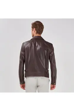 کت چرم قهوه ای طرح ساده زیپ دار مدل کوتاه آستین بلند مردانه دسا Desa (ساخت ترکیه)