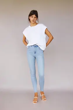 شلوار جین زنانه فیت پول اند بیر Pull & Bear (ساخت اسپانیا)