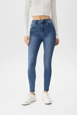 شلوار جین زنانه فیت پول اند بیر Pull & Bear (ساخت اسپانیا)