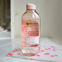 محلول میسلار واتر آرایش پاک کن گلاب گارنیر مناسب پوست حساس و رنگ پریده 400 میل