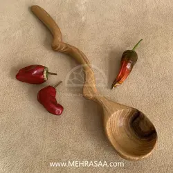 قاشق چوبی طرح مارپیچ
