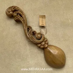 قاشق چوبی گل پیچک صدفی