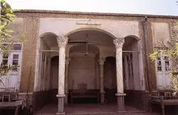 معماری خانۀ دستمالچی کاشان