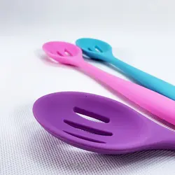 قاشق شیاردار تمام سیلیکونی