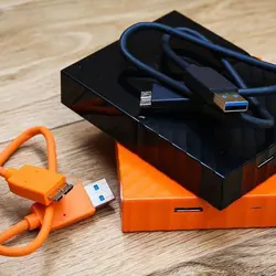 هارد اکسترنال وسترن دیجیتال مدل My Passport ظرفیت 4 ترابایت