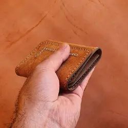 جا کارتی چرم دست دوز طرح سه بخشی - فروشگاه اینترنتی پابزی