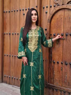 ست شال و مانتو پوشیده مجلسی با گلدوزی سبز ml115