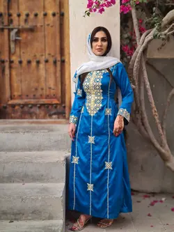 لباس مجلسی آبی کاربنی بلند با شال ml117