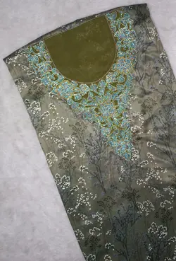 لباس عربی زنانه مدل طرحدار نگینی pn105