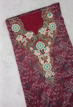 لباس عربی زنانه مدل طرحدار نگینی pn105