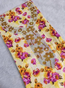 لباس عربی با تم زرد رنگ مدل نگین‌کاری طرحدارpn113