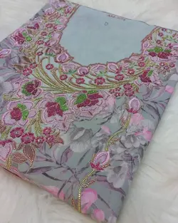 مخور گلدوزی شده cn108