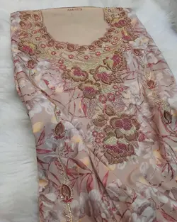 مخور گلدوزی شده cn107