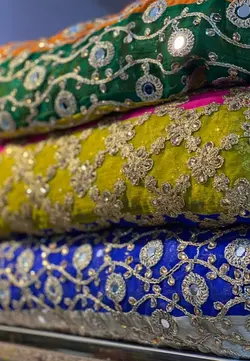 پارچه حریر چهل تکه آینه دوزی mb109