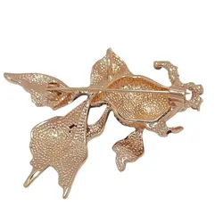 گل سینه زنانه طرح ماهی کد g2