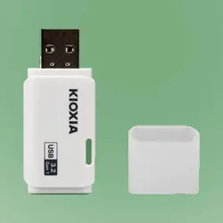 فلش ۱۶ گیگ کیوکسیا Kioxia U301 USB3.2 جنس پلاستیک و سفید رنگ | هایتل کالا