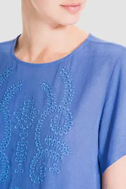 بلوز گلدوزی شده