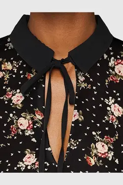 بلوز آستین کوتاه گلدار