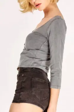 بلوز نیم تنه