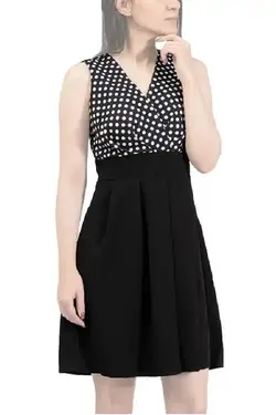 پیراهن خال خالی